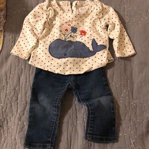 Baby gap sweatshirt and old navy jeans, 12-18 months